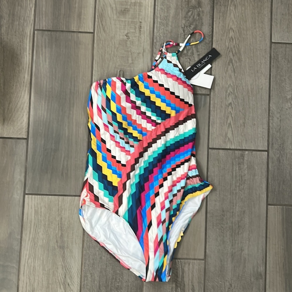 La Blanca Women's Shoulder One Piece Swimsuit
Multicolored Size 16 - Picture 6 of 8